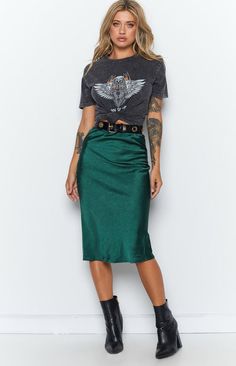 Trendy Relaxed Midi Skirt, Casual Maxi Skirt For Party With Relaxed Fit, Trendy Midi-length Pencil Skirt, Casual Pencil Maxi Skirt For Night Out, Green Knee-length Skirt For Night Out, Trendy Long Green Skirt, Trendy Green Long Skirt, Green Midi Skirt For Night Out, Green Relaxed Fit Skirt For Night Out