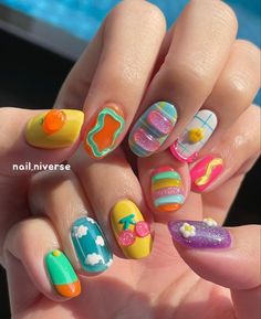 3d Nail Designs, Kutek Disney, Minimal Nails Art, Fake Nails Designs, Retro Nails, Hello Nails, Hippie Nails, Colorful Nail Art, Colorful Nail