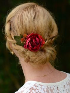 Artificial flower hair clip featuring a peony and anemone in rich crimson and bright red, sprays of greenery. Perfect for accessorising flower girls, bridesmaids or bridal hair for an autumn/winter wedding. Mounted on a felt base that secures in the hair with a 4.5cm crocodile style clip. Measures approximately 6x11cm Standard shipping to the UK is 3-5 working days with upgrades available at checkout. View more silk flower clips in the following shop section: https://www.etsy.com/shop/floraandth Red Peony Flower, Red Peony, Wedding Barrettes, Red Peonies, Flower Hair Clip, Crimson Red, Flower Clip, Peony Flower, Flower Hair Clips