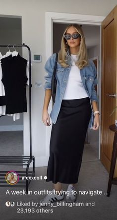 California Office Outfits, Long Satin Skirt Outfit Summer, Casual Black Satin Skirt Outfit, What To Wear With A Black Satin Skirt, Satin Skirt Outfit Midsize, Black Satin Skirt Outfit Spring, Gonna Satin Outfit, Black Silk Skirt Outfit Work, Long Black Skirt Outfit Plus Size