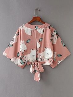 Short Blouse, Kimono Blouse, Trendy Fashion Tops, Stylish Dresses For Girls, Fashion Attire, Kimono Sleeve, Girls Fashion Clothes