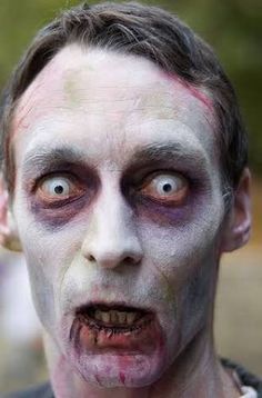 easy zombie makeup - Google Search Easy Zombie Makeup, Zombie Makeup Ideas, Zombie Makeup Halloween, Zombie Face Makeup, Male Zombie, Zombie Face Paint, Zombie Clown, Hd Make Up