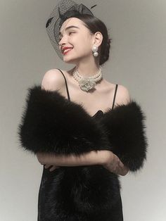 Fake FUR SHAWL -niniliuiu – ARCANA ARCHIVE