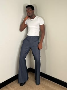 Trendy Fitted Wide-leg Flare Jeans, Retro Fitted Straight Leg Flares, Retro Fitted Wide Leg Flares, Casual Fitted Flares Trousers, Retro Fitted Wide Leg Flare Pants, Fitted Wide-leg Denim Pants, Bell Bottoms Men, Men Flare Pants, Men 70s Fashion