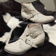 These Have A Lot Of Life Left. Great Everyday Shoe For Any Style. A1-D Everyday Shoe, White Snake, Everyday Shoes, Bootie Boots, Ankle Boots, Color White, Womens Sizes, Women Shoes, Boots