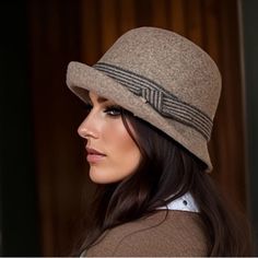 Gorgeous Rolled Brim Wool Fedora Cloche Hat. Brand New!!! Taupe/Gray. Adorable Hat! Women’s Hats, Hat Looks For Women, Fall Hats For Women Outfits, Fall Hats For Women, Aesthetic 2024, Womens Hats, Fall Hats, Women's Headwear, Unique Hats