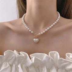 Design: Imitation pearl Decoration: Heart Style : Coquette Aesthetic Jewelry Accessories Necklaces Choker, Korean Pearl Necklace, Fancy Necklaces, قلادات متدلية, Heart Pendent, Necklaces Women, Pearl Chain Necklace, Trendy Necklace, Pendant Choker