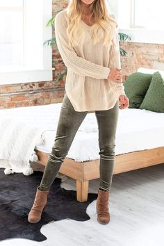 Fall Fashion Trends Women, Legging Outfits, Beautiful Sweater, Cute Fall Outfits, Fall Fashion Trends, Fall Fashion Outfits, Women Clothing Boutique, Autumn Fashion Women, Fall Outfits Women