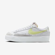 Praised for its classic simplicity and comfort, the Nike Blazer Low Platform elevates the hoops icon. The lifted midsole/outsole lets you step confidently while the upper keeps the proportions you loved from the original. Platform Casual Shoes, Nike Casual, Team Orange, Nike Blazer Low, European Shoes, Blazer Low, Tenis Nike, Women Platform Shoes, Shoes Sneakers Nike