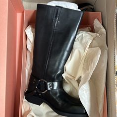 Brand New In Box Acne Studio Black Buckle Boots. As Seen On Kylie Jenner. Each Boot Comes With Its Own Duster Bag. Size 41 See Size Guide No Returns/Exchanges #Kyliekardashian #Acnestudiosblackboots Acne Studios Boots, Acne Boots, Kylie Kardashian, Black Buckle Boots, Acne Studio, Autumn Outfits, Layer Style, Buckle Boots, Moto Boots