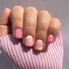 45062863290580 Nagel Tips, Floral Nail Art, Cute Gel Nails, Short Nail Designs, Stick On Nails, Nailed It, Nail Art Hacks, Floral Nails, Artificial Nails