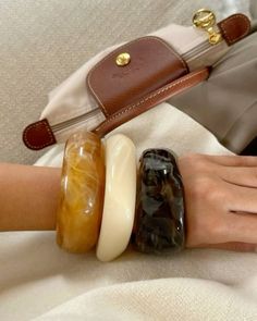 Summer bangles Bangle Bracelets Outfit, Jewelry Maximalist, Leo Energy, Bracelets Outfit, Accessories Board, Bracelet Aesthetic, Big Bracelets, Fits Inspiration