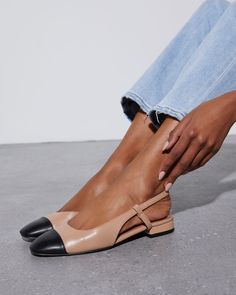 Black/Beige/Combo % Coco Slingback Flats-1 Elegant Chunky Heels, Retro Inspired Outfits, Urban Shoes, Sporty Sandal, Spool Heel, Slingback Flats, Latest Shoe Trends, Slingback Shoes, Black And Beige