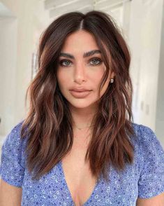 Choppy Layered Haircuts, Long Length Haircuts, Modern Bob Haircut, Easy Trendy Hairstyles, Flattering Haircuts, Medium Long Haircuts, Modern Bob, Layered Hair With Bangs, Hairstyle Hairstyle