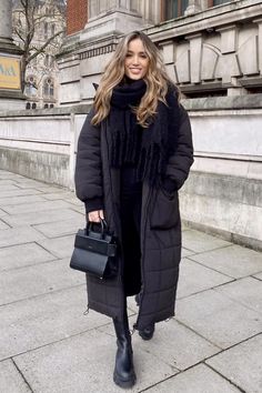 50 Street Style Winter Outfits to Stay Warm and Chic - Your Classy Look Kate Hutchins, Cold Weather Outfits Winter, New York Outfit