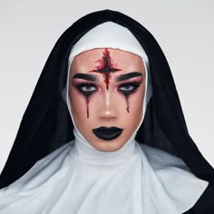 Makeup Horor, Hallowen Schminke, Nun Halloween Costume, Wound Makeup, Nun Halloween, Pelottava Halloween, Teknik Makeup, Halloween Make-up Looks