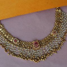 Fine Jewelry Necklace, Indian Bridal Jewelry Sets, Bridal Jewelry Vintage, Antique Jewellery Designs, Jewelry Set Design, Gold Necklace Indian Bridal Jewelry, Antique Bridal Jewelry, Antique Jewelry Indian, Indian Jewellery Design Earrings