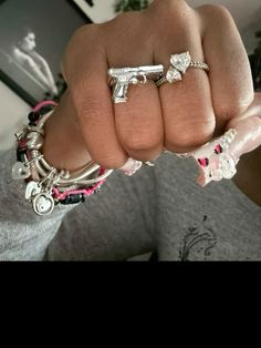 Rings On Black Women Hands, Silver Jewelry Women, Lots Of Silver Jewelry Aesthetic, Silver Jewelry Aesthetic Black Women, Grunge Rings Aesthetic, Rings Baddie, Baddie Rings, Silver Jewelry Stack, Silver Rings Aesthetic