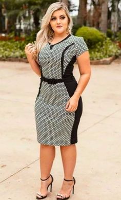 *2023*How to dress professionally plus size? 8 secret tips 29 outfits! Fashion Outfits Plus Size, Maxi Dress Online, Plus Size Maxi, Professional Dresses, Curvy Girl Fashion, Plus Size Maxi Dresses, Plus Size Dress, African Clothing, Look Chic