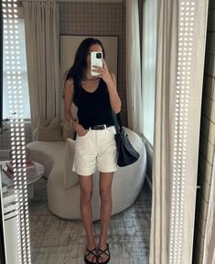 Arielle Charnas, Chic Minimalista, Outfits Nyc, Instagram Mom, Classy Summer Outfits, Oufits Casual, Effortlessly Chic Outfits, Jersey Tank Top, Summer Inspo