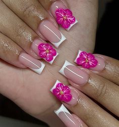 Valentines Nails French, Nail Inspo Hello Kitty, Duck Nails Short, French Tip Nails Pink, Azul Nails, Nails Sanrio, Nails Freestyle, Nails Airbrush, Nails Charm