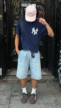 Need some fresh summer looks? Check out these effortless outfit ideas for men. #MensOutfits #SummerVibes #StyleTips @fits4men Bermuda Shorts Outfit, Men's Summer Style, Summer Outfits Men Streetwear, Shirt Outfit Men, Mens Shorts Outfits, Trendy Outfit Ideas, Summer Outfit Ideas, Mens Casual Dress Outfits, Guys Clothing Styles