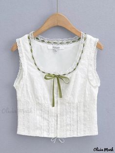 Olivia Mark - Soft Fabric Blouse with Delicate Lace Hem and Tie-Back Closure White Crop Top Tank, Lace Trim Blouse, Vest Crop Top, Moda Vintage, 가을 패션, Belarus, Mode Vintage, Looks Vintage