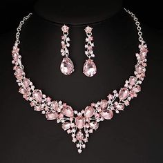 Quinceanera Jewelry, Pink Jewelry Set, Fancy Jewelry Necklace, Expensive Jewelry, Pink Jewelry, Pink Necklace, Jewelry Lookbook, A Necklace