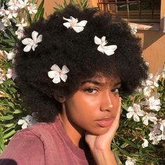 Baddie Outfit, Flowers In Her Hair, Pelo Afro, Tyler The Creator, Afro Hairstyles, Natural Hair Care, Black Is Beautiful, Hair Goals