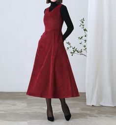 "★★FEATURES Corduroy Fabric Polyester lining Two side pockets Back zipper closure V neckline Sleeveless corduroy dress Perfect for winter, autumn, spring Dry clean ★★ The model is 170 cm (5′ 7″) tall with a 80 cm (31.5\") bust, 66 cm (26\") waist. She is wearing the dress in size XS. ★★Bespoke Order Service If you Request other color Request the length Your height is not between 155 cm- 175 cm Your weight is not between 47 kg -77 kg I can do it for you, It will need some extra fee depending on o Velvet A-line Dress For Winter, Burgundy Sleeveless Dress For Fall, Sleeveless Burgundy Dress For Fall, Burgundy Sleeveless Fall Dress, Casual Sleeveless Corduroy Dress, Red Velvet Dress For Winter, Red Velvet Winter Dress, Red Sleeveless Midi Dress For Fall, Sleeveless Red Midi Dress For Fall