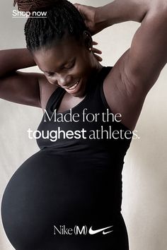 a pregnant woman is smiling and holding her hair in one hand, with the caption per le atetice piu determinate