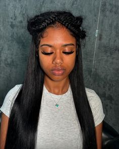 Super cute😍 Love the hair magic from @cierahair.co🥰 
Invest in your hair; it’s the crown you never take off👑 
.
.
.
.
.
.
.
.
.
.
.
.
.
#explore #wiggoals #wigtrends #crownbraid #braidcrown #wigtutorial #wigstyling #lacefrontwig #straighthairwigs #straightwig #wigunits #wiginstall #lacewigs #lacefrontalwig #issawig #wigstore #wigsale #wigsforsale #affordablewigs #gluelesswig #frontalunits #frontalwig #closurewig #closureunit #hdwigs #humanhairwigs  #hdlace #wigmaker #wigslayer #customwigs Teenage Hairstyles, Hair Magic, Affordable Wigs, Quick Weave Hairstyles, Blowout Hair, Pretty Braided Hairstyles, Quick Weave, Business Hairstyles, Custom Wigs