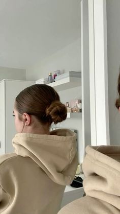 Brand Logos, Low Bun, Dream Hair, Girl Hair