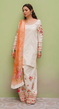 Zara Shahjahan Lawn, Zara Shahjahan, Suits Online Shopping, Pakistani Lawn Suits, Summer Lawn, Lawn Dress, Chiffon Dupatta, Lawn Suits, Indian Designer Outfits