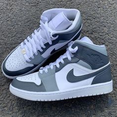 Gray Air Jordan 1 Custom Shoes Sneakers-shecustomize Air Jordan 1 Grey, Jordan 1 Grey, Customised Shoes, Air Shoes, Trendy Shoes Sneakers, Dr Shoes, Nike Fashion Shoes, Nike Shoes Girls, Basket Style