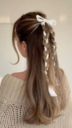 Girly Tips, Κούρεμα Bob, Year Goals, School Hair, Bow Hairstyle, Fishtail Braid, Ribbon Hairstyle, Hair Stylies, Ribbon Hair