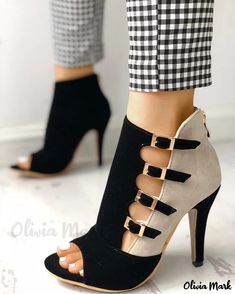 Olivia Mark - Elegantes tacones de bloque de color con diseño hueco empalmado y detalle de hebilla Hak Tinggi, Womens Black Booties, Open Toe High Heels, Buckled Heels, Golf Fashion, Shoes Booties, High Heel Sandals