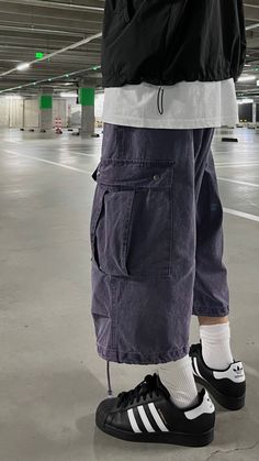 Streetwear Shoes Men, Korean Street Style Men, Korean Style Men, Korean Street Style, 일본 패션, Baggy Clothes, Street Fashion Men Streetwear, Fits Clothes, Street Shoes