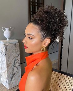 African Wedding Hairstyles, Curly Hair Up, Curly Bun Hairstyles, Mohawks, Curly Wedding Hair, Curly Updo, Curly Hair Updo, Hairdos For Curly Hair, Natural Hair Updo