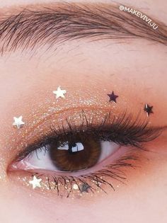 Concert Makeup, Rhinestone Makeup, Korean Eye Makeup, Eye Makeup Pictures, Eye Makeup Designs, Fancy Makeup, Makeup Eye Looks, Creative Eye Makeup, Eye Makeup Art