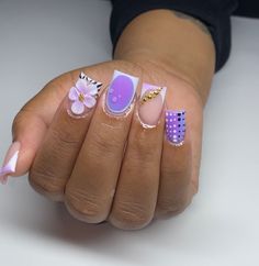 Almondetto Nails, Valentines Nails French, Nail Inspo Hello Kitty, Duck Nails Short, French Tip Nails Pink, Azul Nails, Nails Sanrio, Nails Freestyle, Nails Airbrush