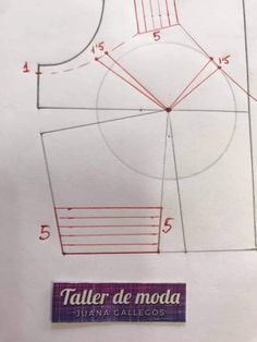 a drawing of a dress with measurements for it