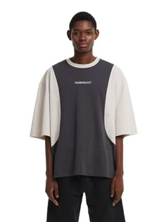 Editor's NotesTRUNK PROJECT's oversized T-shirt features color block details that add a more sophisticated trendy mood to it.- Pullover closure- Logo printing on the front- Crewneck - Color block detail- Dropped shoulderMeasurements(in.)XS/S/L- Total length: 27.16 / 27.95 / 29.52 in.- Shoulder: 23.22 / 24.01 / 25.59 in.- Chest: 25.98 / 26.77 / 30.70 in.- Sleeve: 10.62 / 11.41 / 12.99 in.Model infoHeight: 6'16 Fitting size LComposition & Care- 100% Cotton- Please check the care labe Sporty Gray Color Block Tops, Gray Color Block T-shirt With Short Sleeves, Gray Color Block Short Sleeve T-shirt, Gray Color Block Short Sleeve Top, Gray Color Block Crew Neck Top, Sporty Gray Color Block T-shirt, Oversized Contrast Color Top For Streetwear, Oversized Color Block Crew Neck T-shirt, Modern Gray Relaxed Fit T-shirt