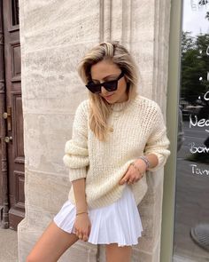 Trending Fashion, Fashion 2020, Skirt Outfits, Autumn Winter Fashion, Winter Fashion