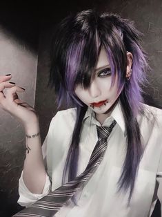 Vampire Hair, Reference Pose, Kei Visual, Hair Reference, Starling, Hair Inspo Color, Dream Hair, Visual Kei