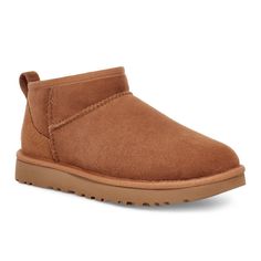 Bota UGG Classic Mini Ultra Mini Mujer Castaño 1116109-CHE

 El Classic Ultra Mini actualiza la silueta más icónica de UGG con una altura de caña más baja, lo que añade facilidad para ponérselo y una mayor versatilidad. Este clásico, pretratado para que luzca mejor por más tiempo, presenta todo lo que te encanta del original, como la exclusiva piel de oveja UGG y una suela flexible y ultraligera. Llévalo con prácticamente cualquier cosa: las opciones de estilo son infinitas.

 Proporcionan como Ultra Mini Ugg, Mini Ugg Boots, Ugg Classic Ultra Mini, Warm Boots, Sheepskin Boots, Ugg Classic, Classic Mini, Leather Logo, Ugg Australia