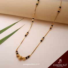 Gold Mangalsutra Short Designs, Muhurta Mani Mangalsutra, Small Magal Sutra Design Gold, Latest Magal Sutra Design, Maglsutr Design Gold New, Mangalsutra New Designs Gold, Maglsutr Design Gold, Black Beads Necklace Indian Gold, Mangalsutra Designs Short