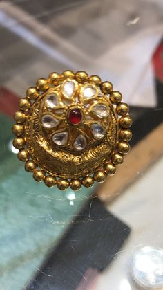 Kundan Ring, Antique Bridal Jewelry, Indian Jewellery Design Earrings, Indian Jewellery Design, Jewelry Design Earrings, Rings Gold, Design Earrings, Handloom Saree