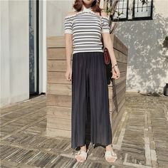 FREE SHIPPING !! High Waist Pleated Chiffon Wide Leg Trousers JKP663 Long Flowy Pants, Loose Pants Style, White Wide Leg Trousers, White Slacks, Casual Slacks, Slacks For Women, Pleated Chiffon, Flowy Pants, Chiffon Material