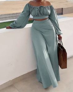 Plain Skirt, Chique Outfit, Lantern Sleeve Top, Look Plus Size, Off The Shoulder Long Sleeve, Half Skirt, Classy Casual Outfits, Latest African Fashion Dresses